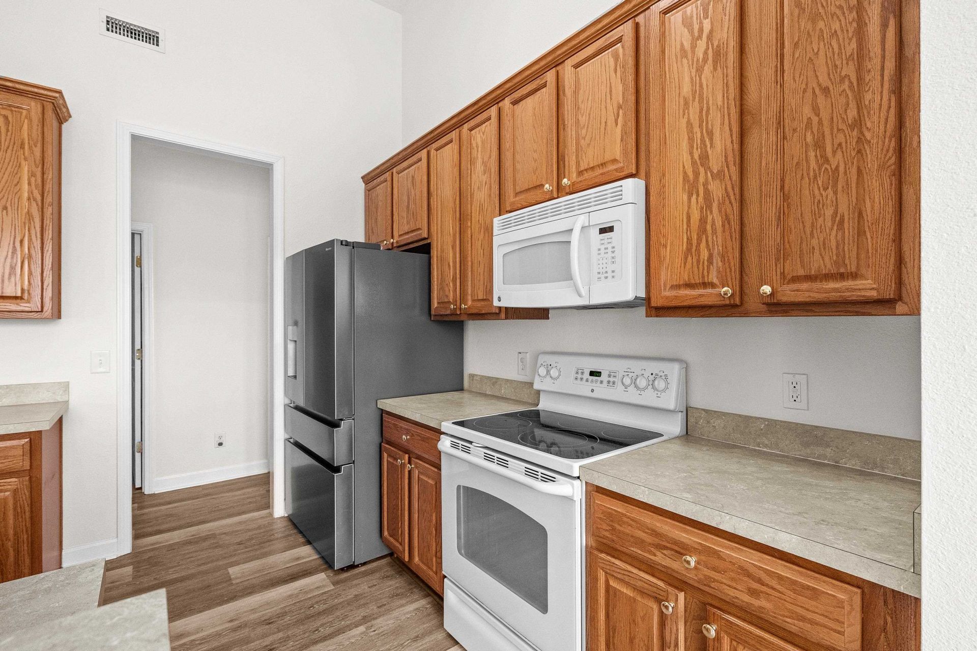 823 Brookline Dr. Photo 12