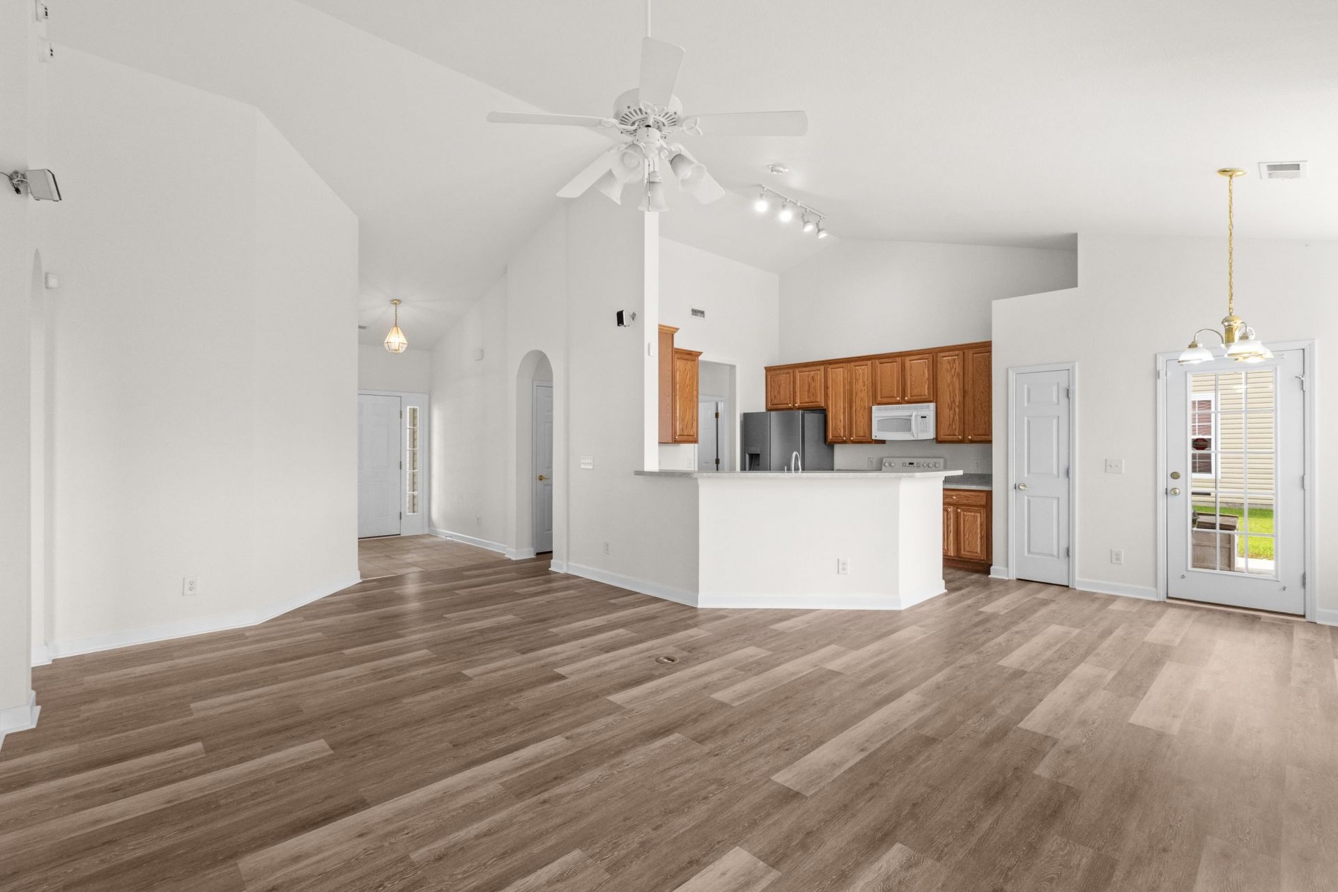 823 Brookline Dr. Photo 14