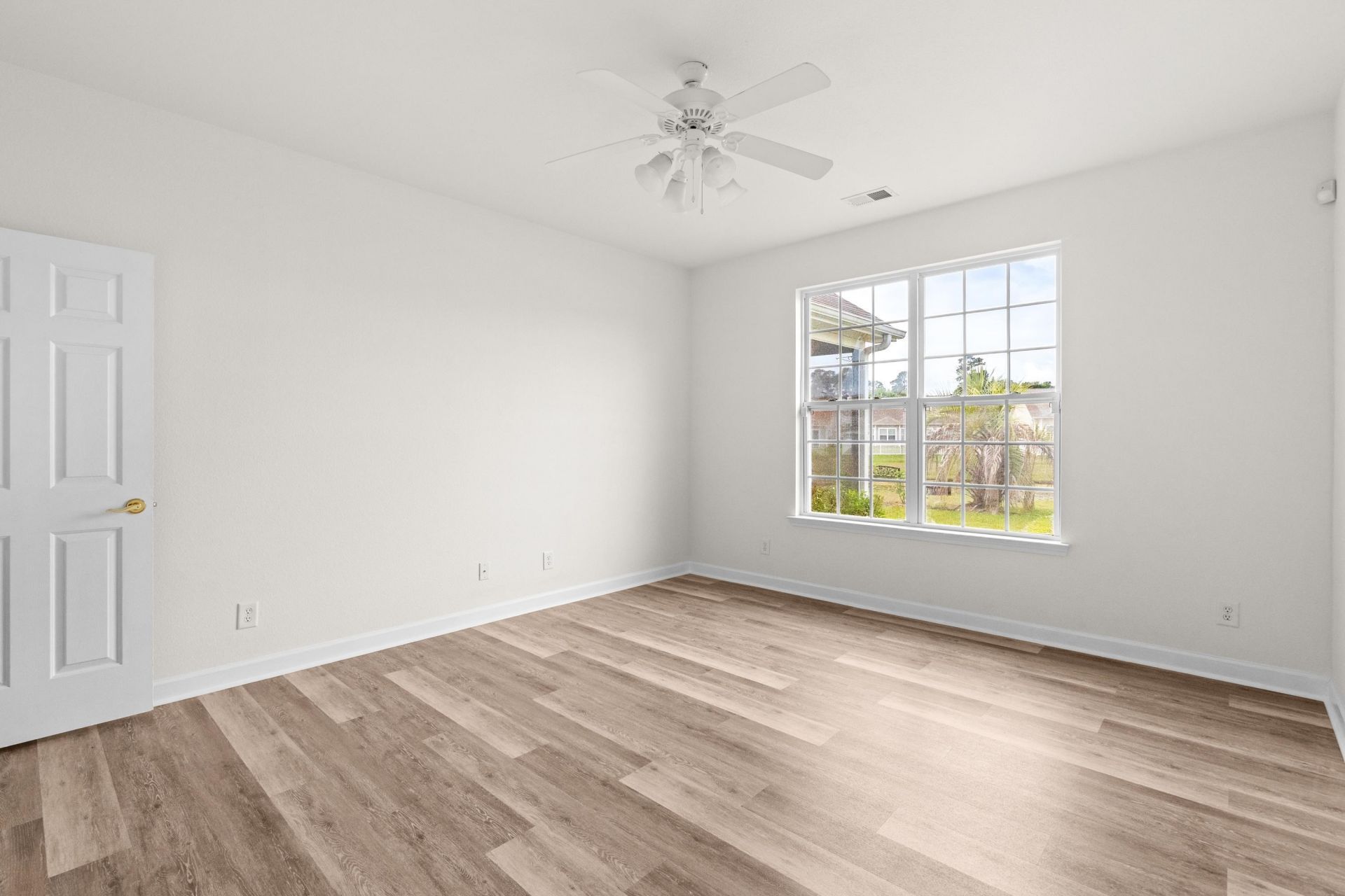 823 Brookline Dr. Photo 32