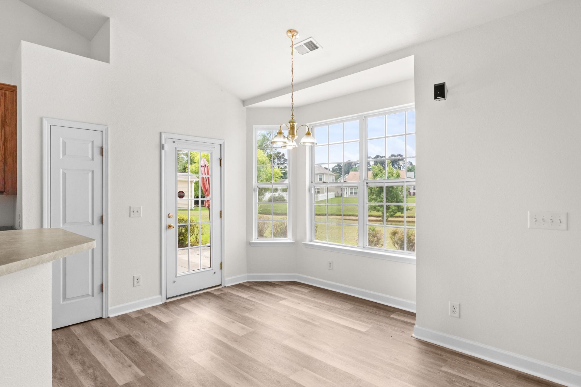 823 Brookline Dr. Photo 5