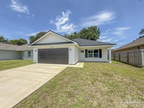436 Hilburn Ln, Pensacola, FL 32504