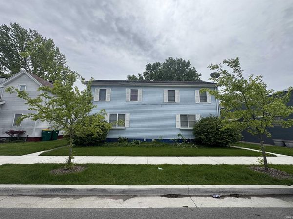 411-413 W 7th Street, Mishawaka, IN 46544