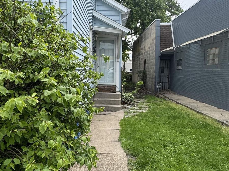 Property Image 4