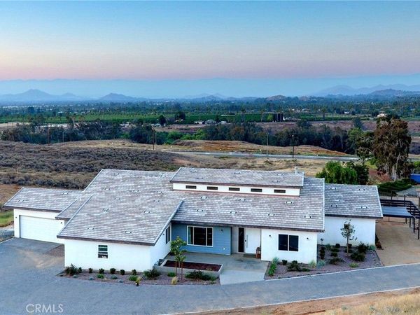 9449 Equestrian Drive, Riverside, CA 92503