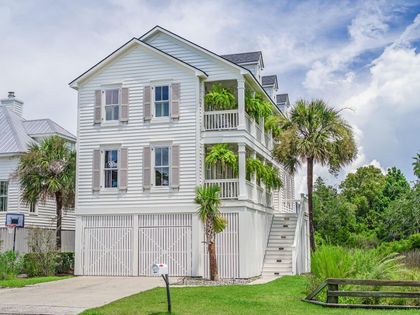 112 Middle Street Mount Pleasant, SC 29464