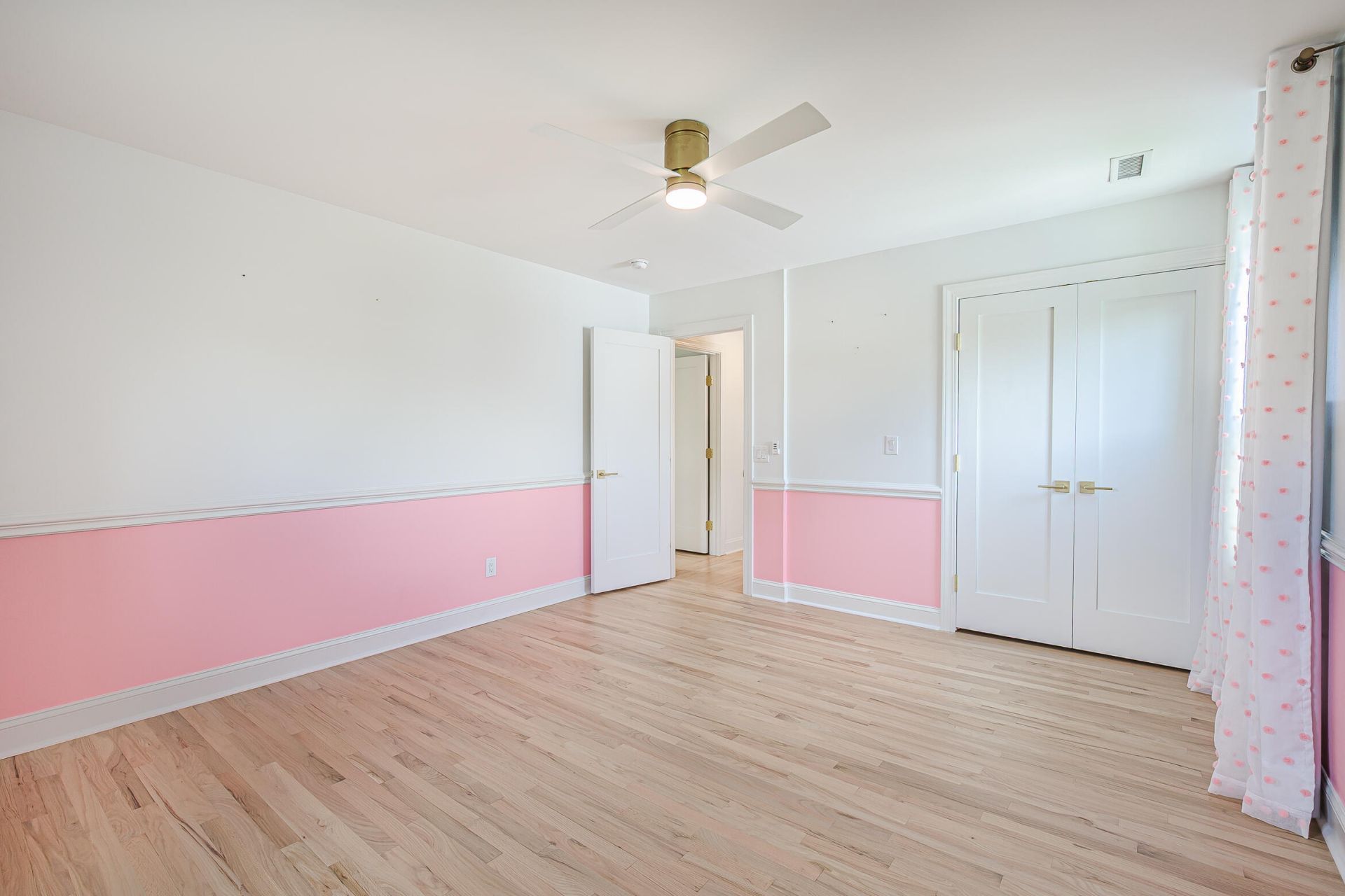 112 Middle Street Photo 36