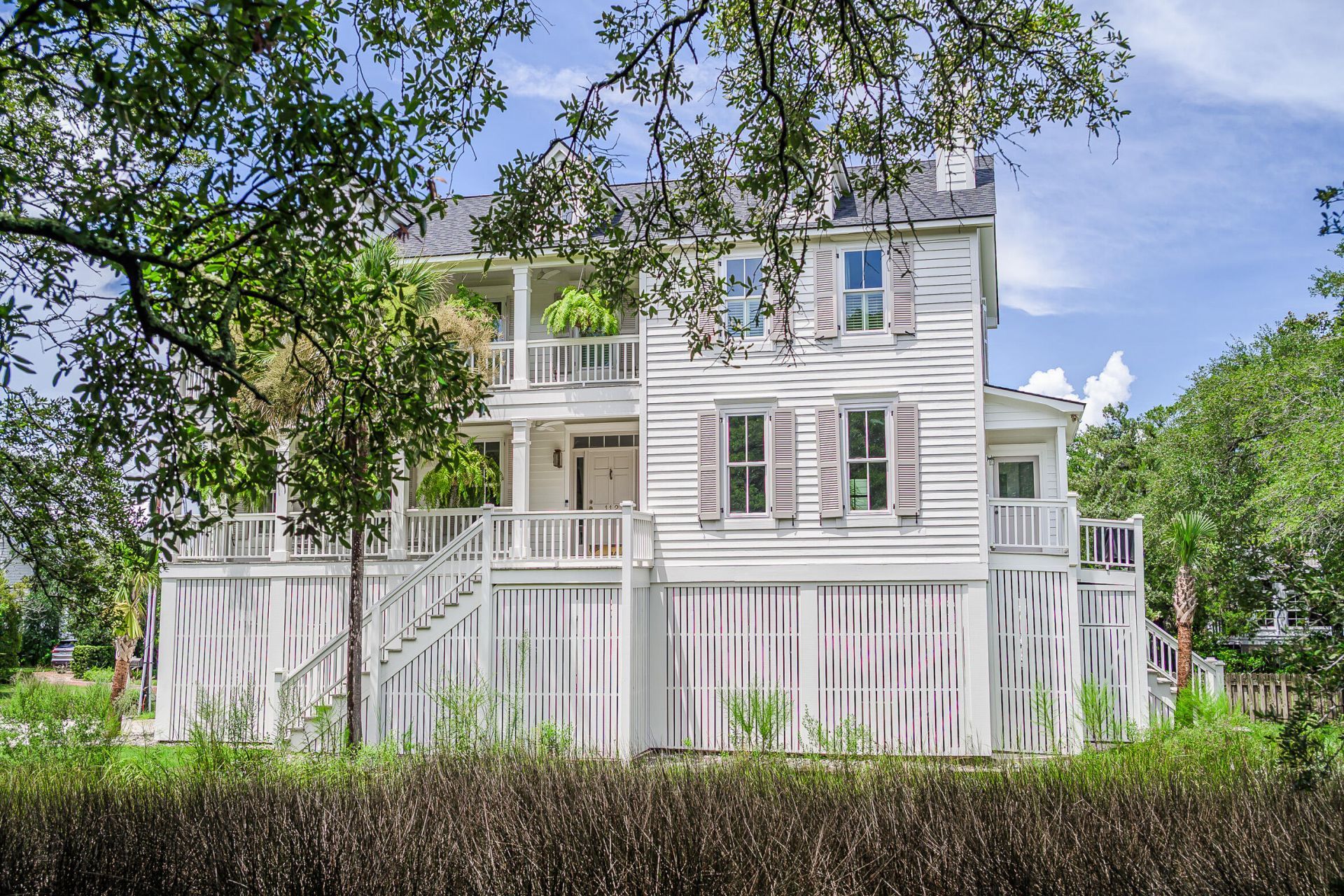 112 Middle Street Photo 4