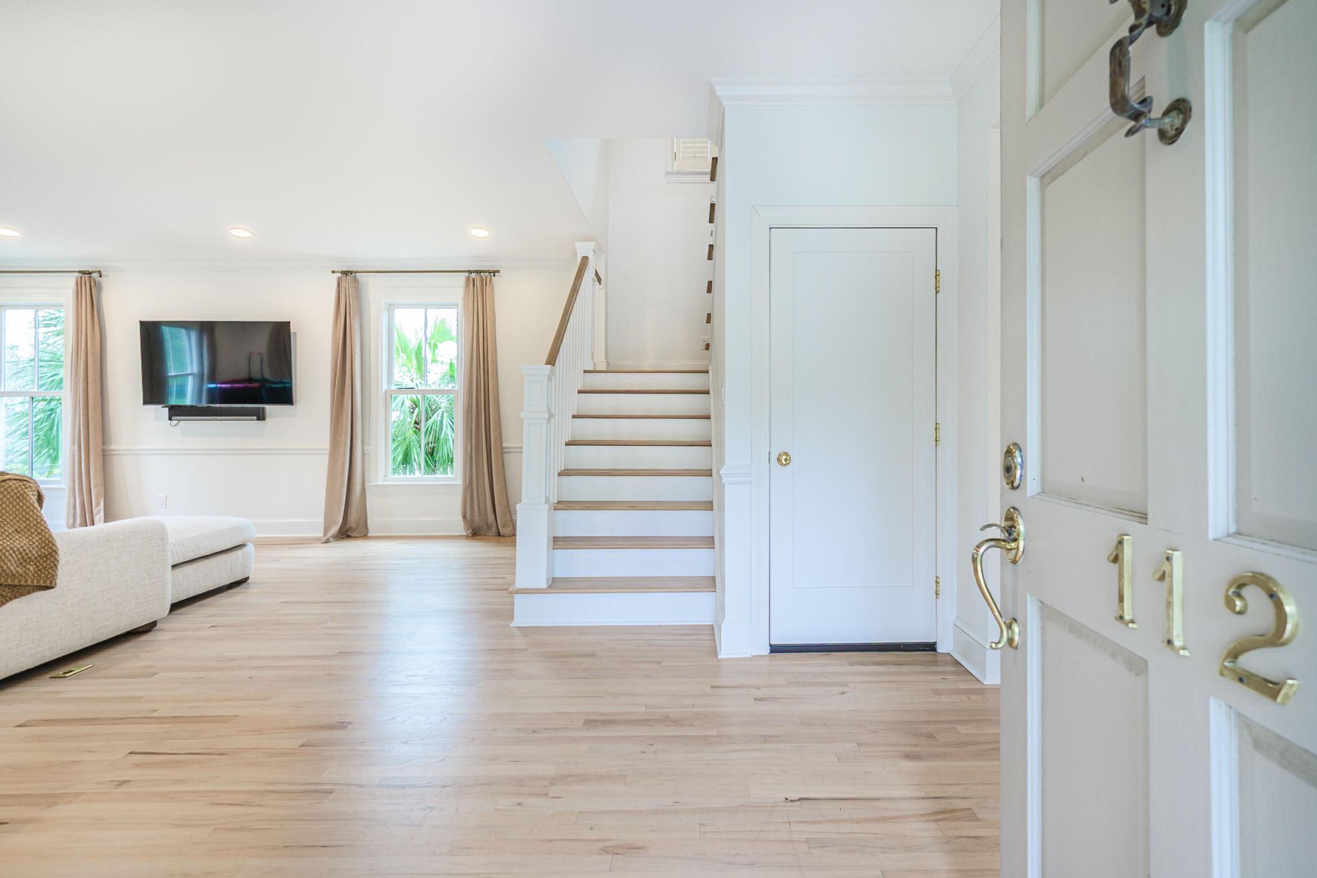 112 Middle Street Photo 6