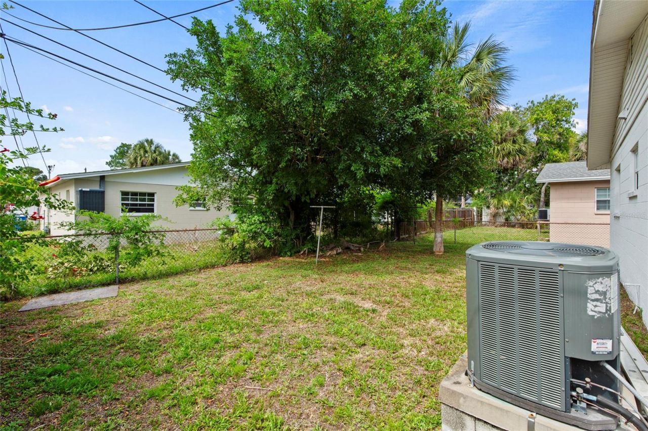 1735 Mississippi Avenue Ne, Saint Petersburg, FL 33703 Photo