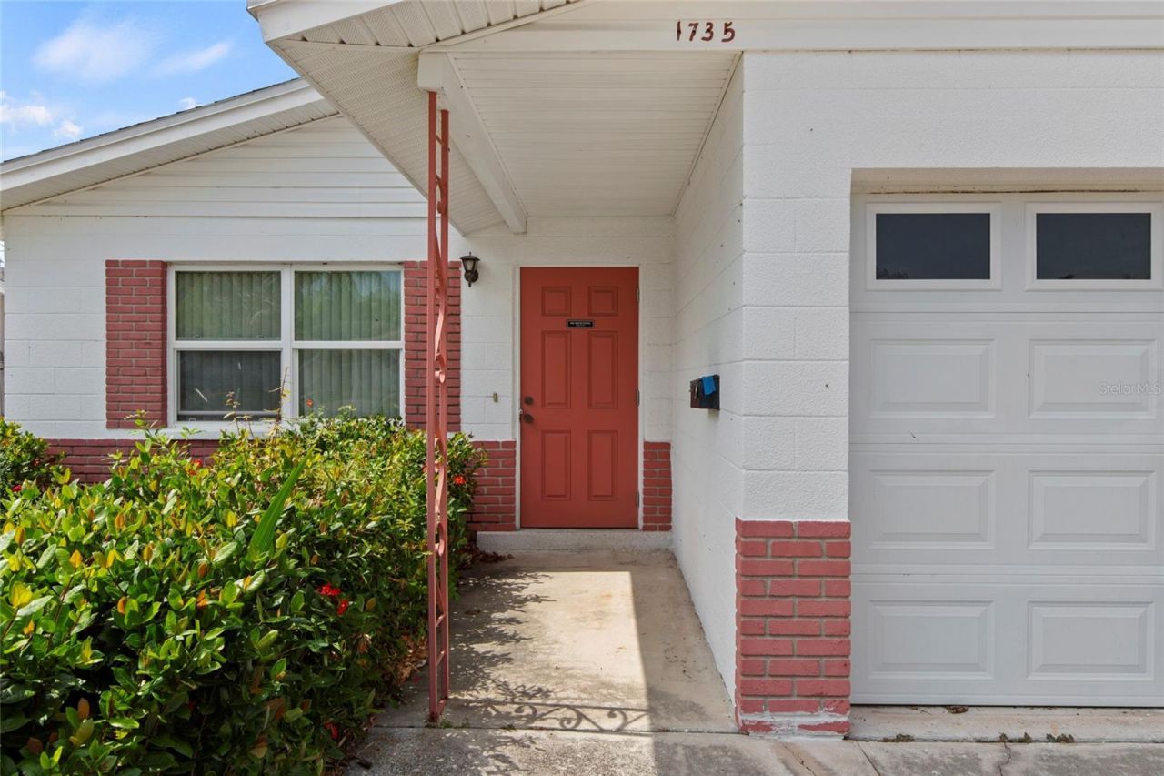 1735 Mississippi Avenue Ne, Saint Petersburg, FL 33703 Photo