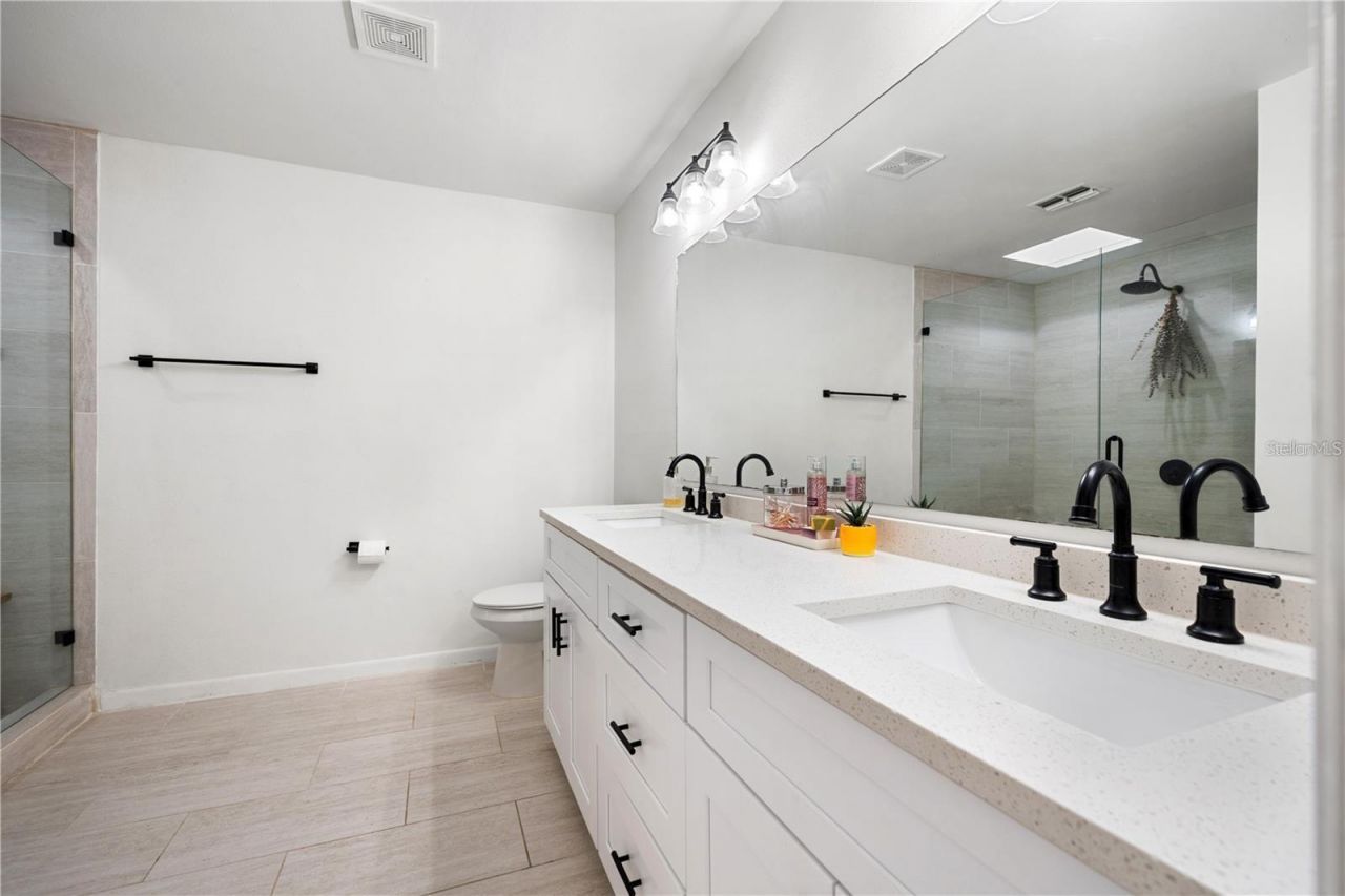 745 Pinellas Bayway S, Unit 106, Tierra Verde, FL 33715 Photo