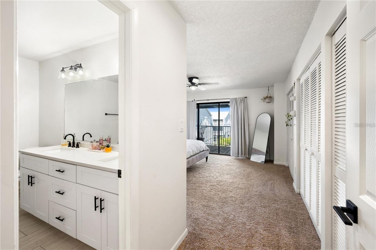 745 Pinellas Bayway S, Unit 106, Tierra Verde, FL 33715 Photo
