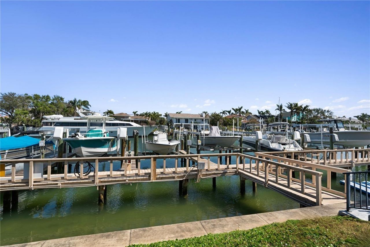 745 Pinellas Bayway S, Unit 106, Tierra Verde, FL 33715 Photo