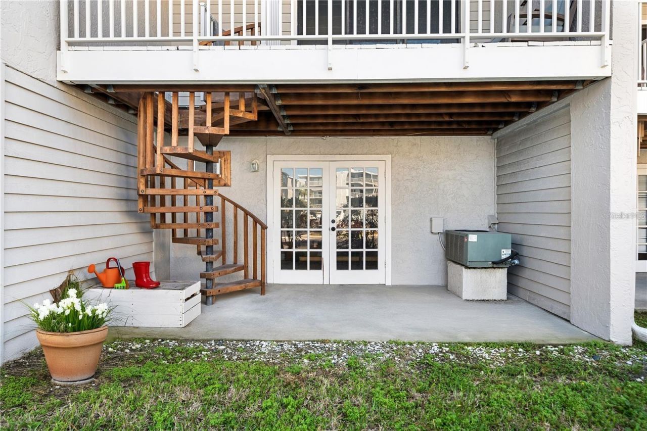745 Pinellas Bayway S, Unit 106, Tierra Verde, FL 33715 Photo
