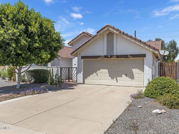 1970 E SUNBURST Lane, Tempe, AZ 85284