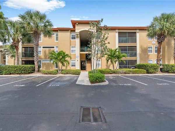 8940 Colonnades CT E, Unit 734, BONITA SPRINGS, FL 34135