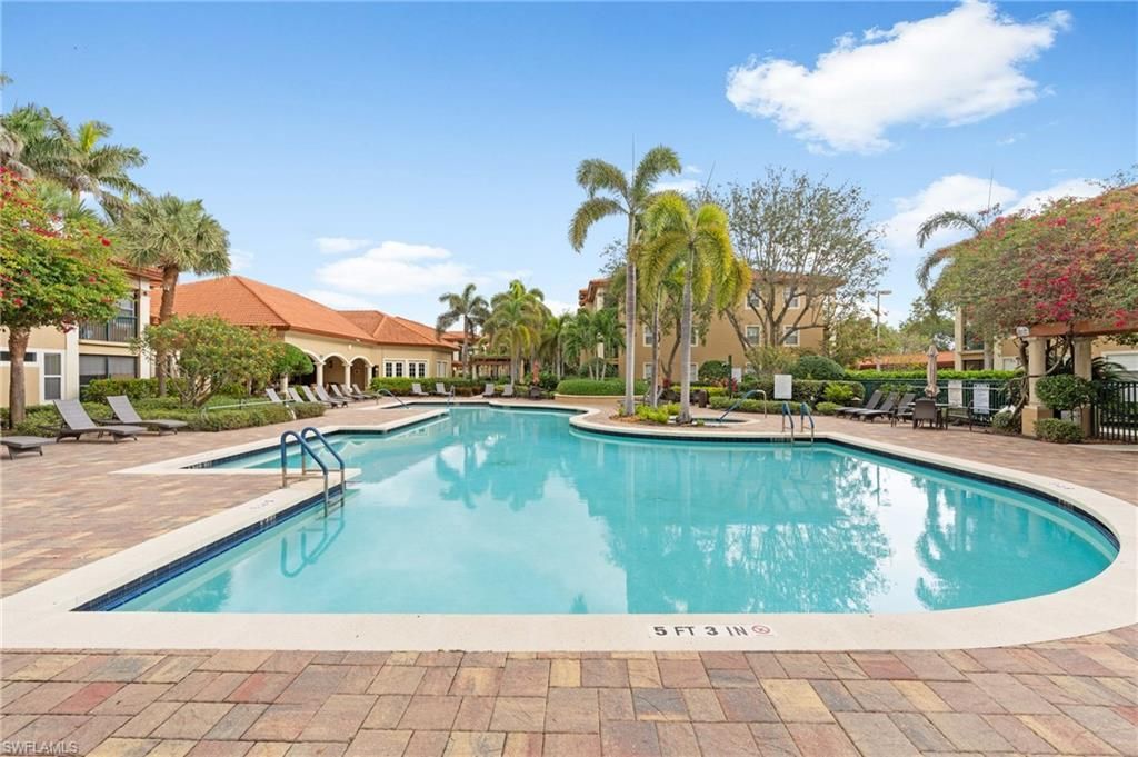 8940 Colonnades Ct E, Unit 734, Bonita Springs, FL 34135 Photo