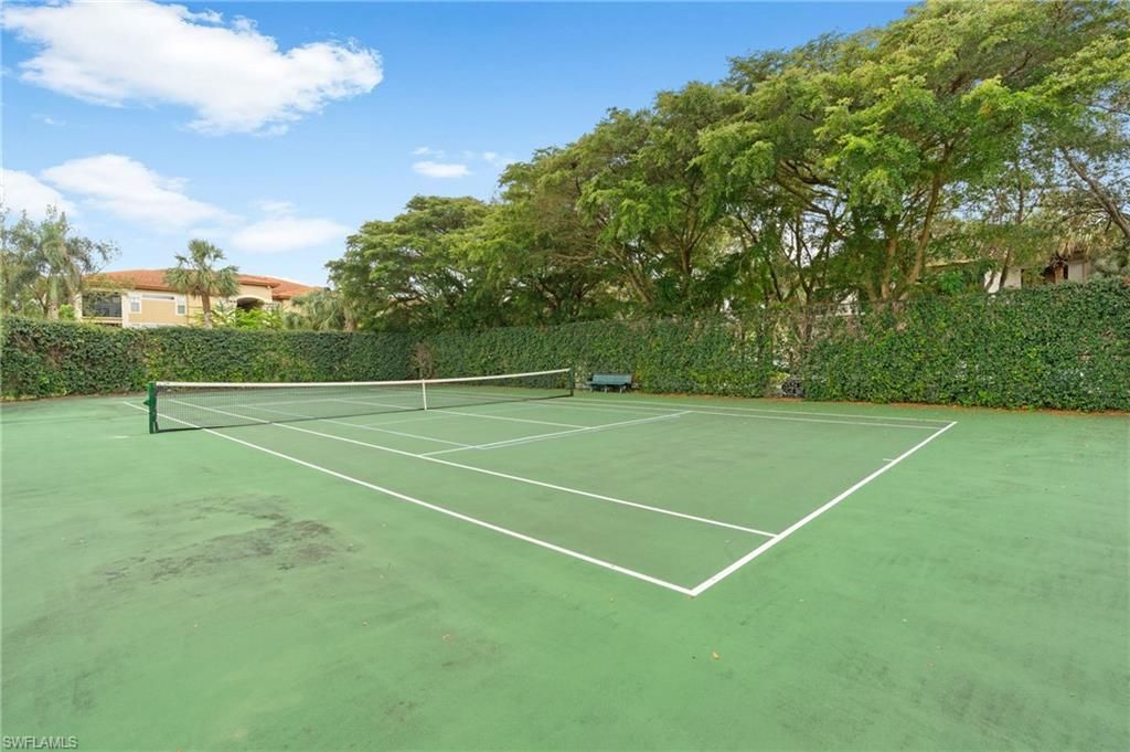 8940 Colonnades Ct E, Unit 734, Bonita Springs, FL 34135 Photo