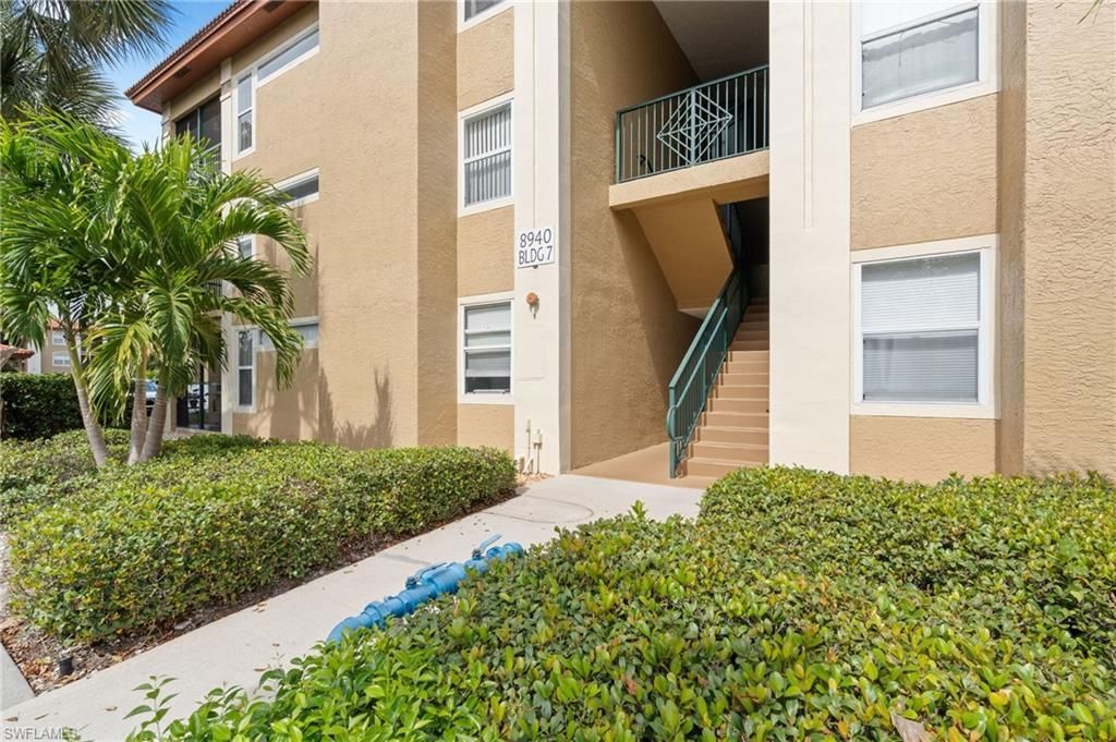 8940 Colonnades Ct E, Unit 734, Bonita Springs, FL 34135 Photo