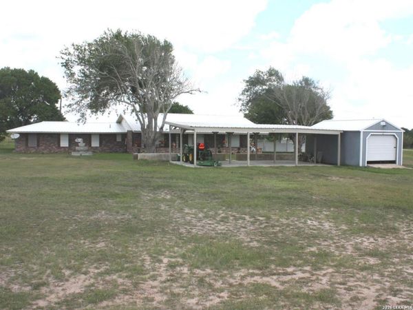 177 Schirmer Rd, Woodsboro, TX 78393