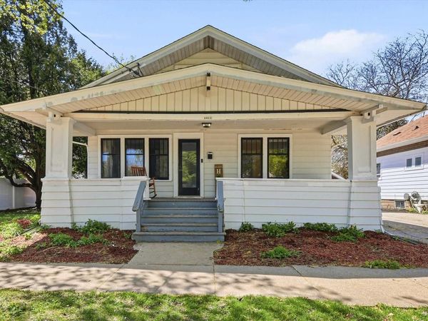1011 FAIR STREET, Appleton, WI 54911