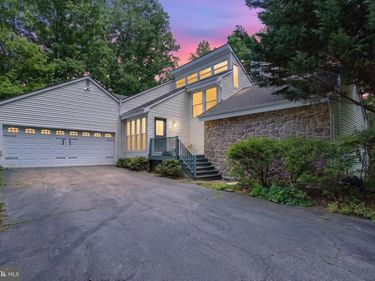 138 OLD FOREST CIRCLE, WINCHESTER, VA 22602