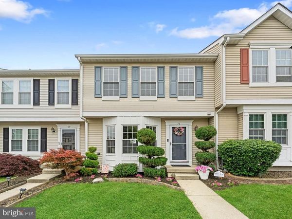 72 PEBBLE LANE, BLACKWOOD, NJ 08012