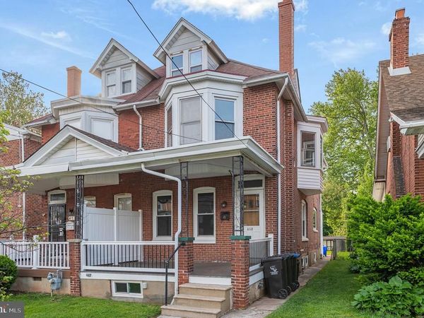 812 STANBRIDGE STREET , NORRISTOWN, PA 19401