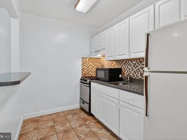 1121 ARLINGTON BOULEVARD, Unit 348, ARLINGTON, VA 22209