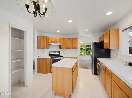 984 Hilltop Drive, Carson City, NV 89705 Photo