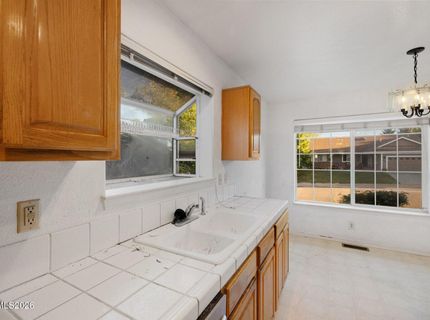984 Hilltop Drive, Carson City, NV 89705 Photo
