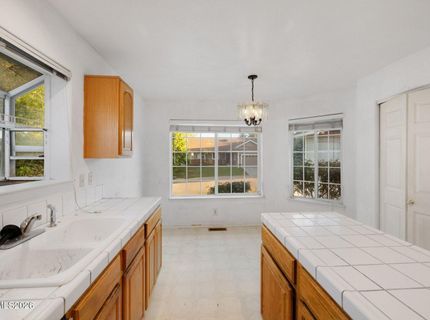 984 Hilltop Drive, Carson City, NV 89705 Photo