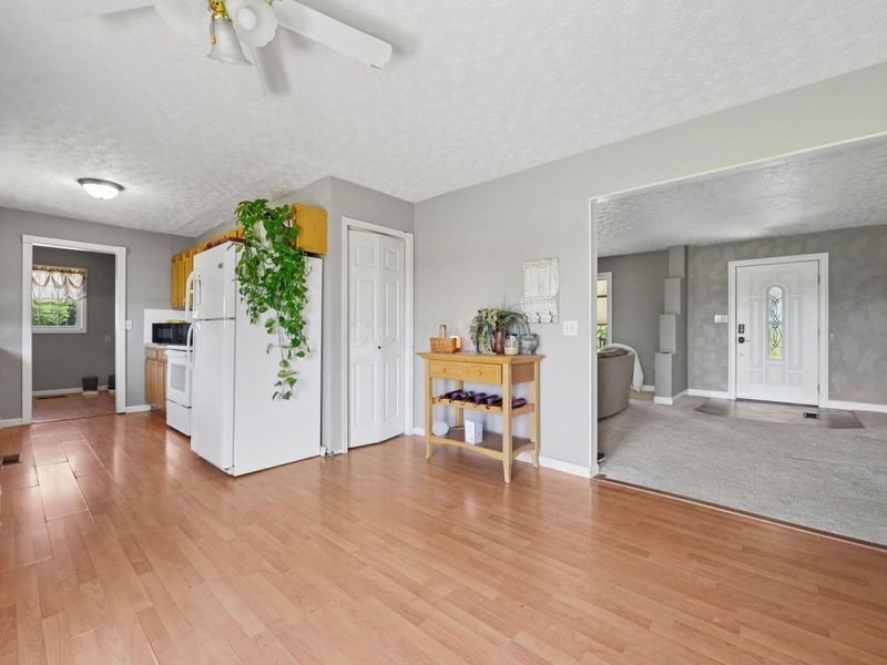 8025 Fosnaugh School Road SW, Stoutsville, OH 43154 Photo 9