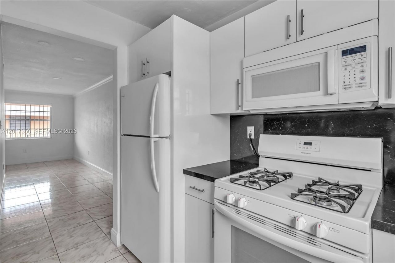 3800 SW 102nd Ave , Unit 206, Miami, FL 33165 Photo