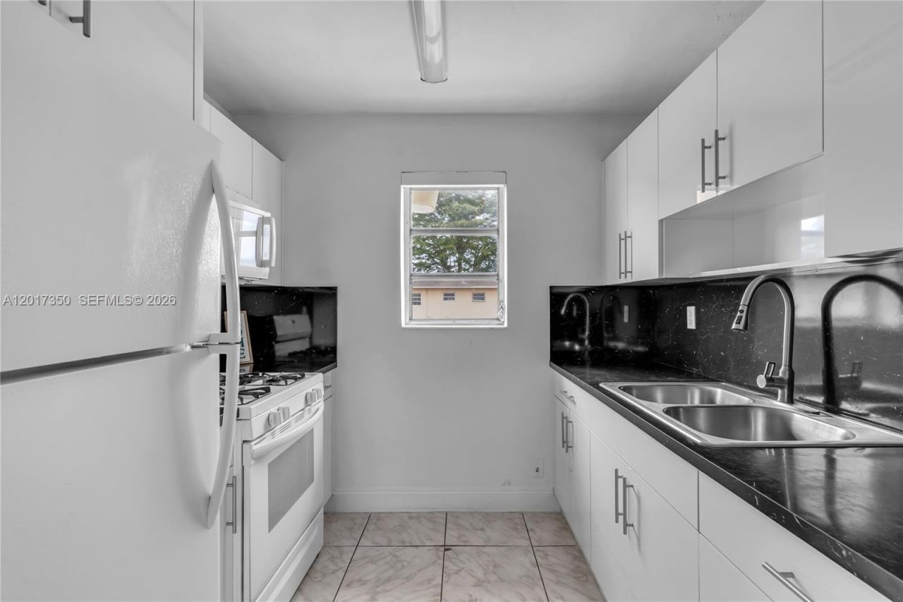 3800 SW 102nd Ave , Unit 206, Miami, FL 33165 Photo