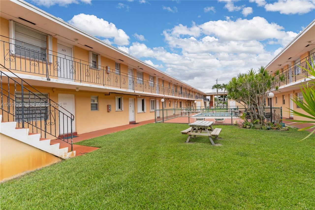 3800 SW 102nd Ave , Unit 206, Miami, FL 33165 Photo