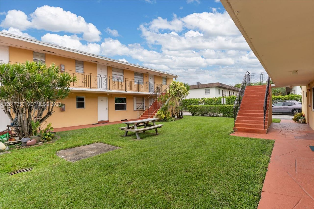 3800 SW 102nd Ave , Unit 206, Miami, FL 33165 Photo
