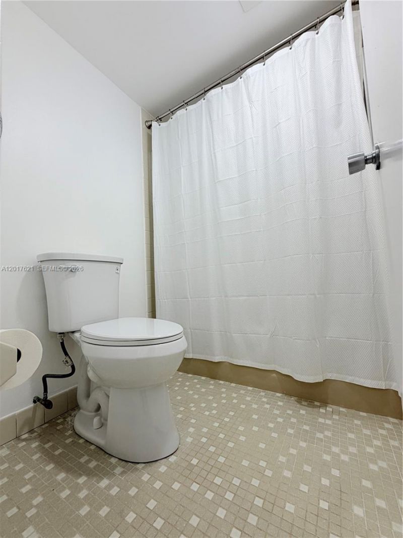 4020 W Palm Aire Dr , Unit 403, Pompano Beach, FL 33069 Photo