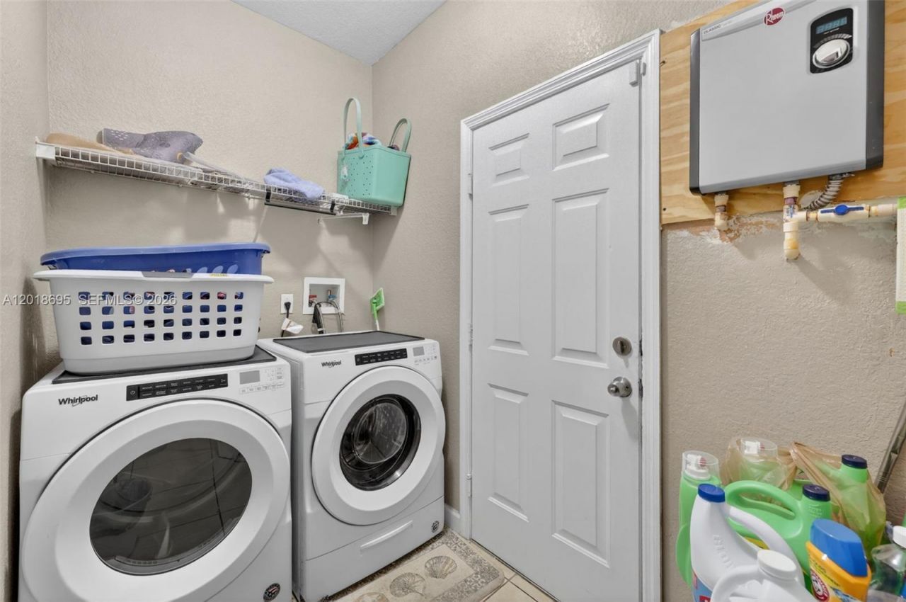 3985 NE 15th St , Homestead, FL 33033 Photo