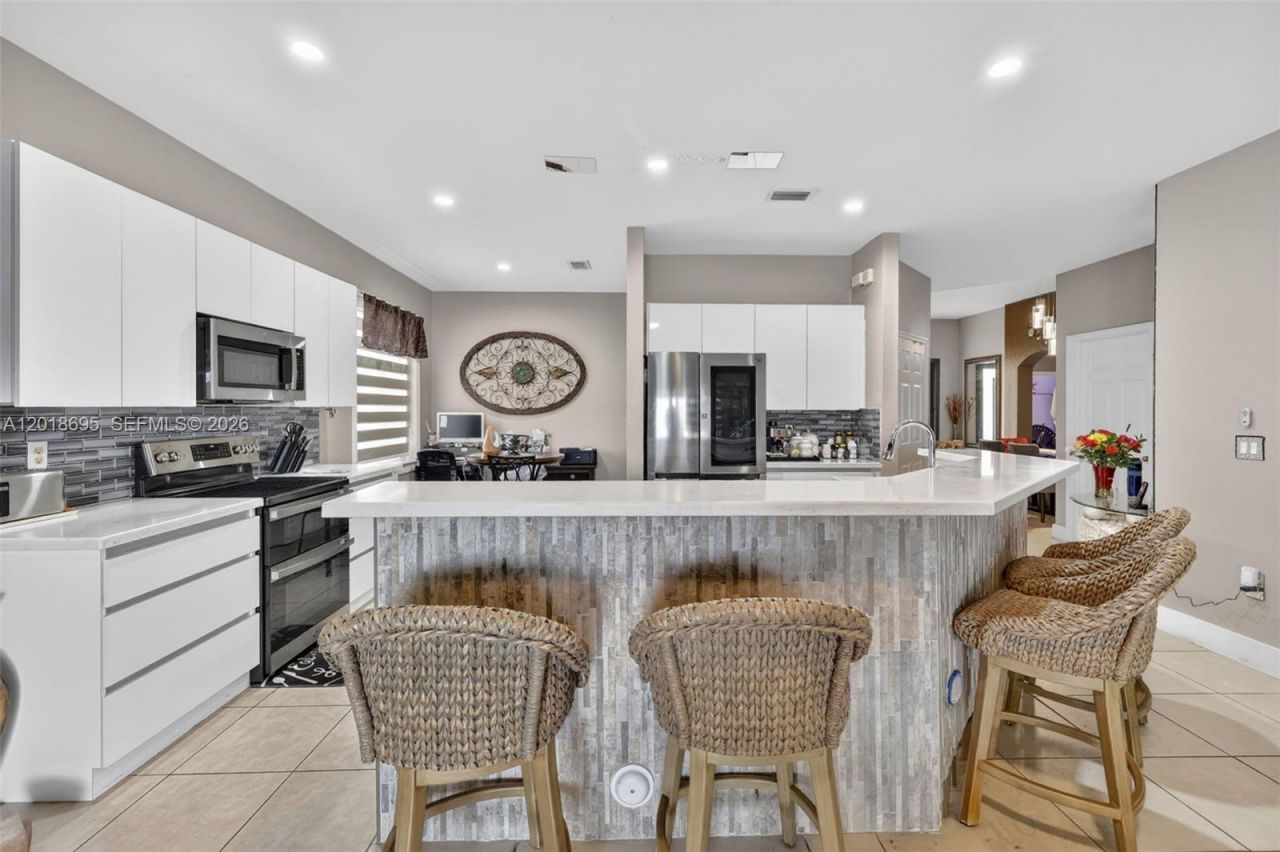 3985 NE 15th St , Homestead, FL 33033 Photo