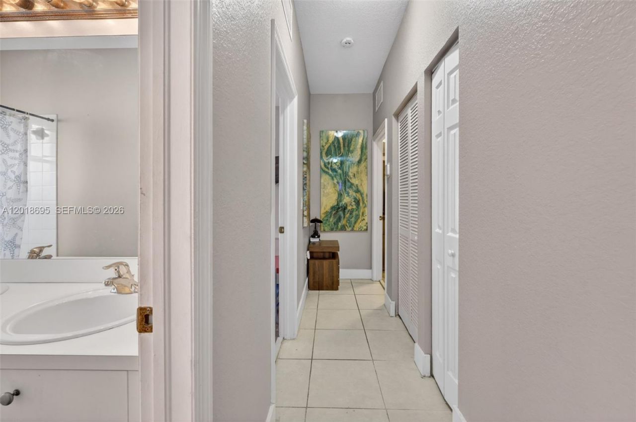 3985 NE 15th St , Homestead, FL 33033 Photo