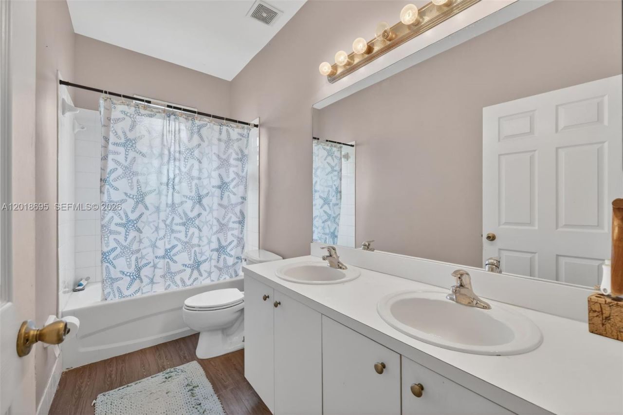 3985 NE 15th St , Homestead, FL 33033 Photo