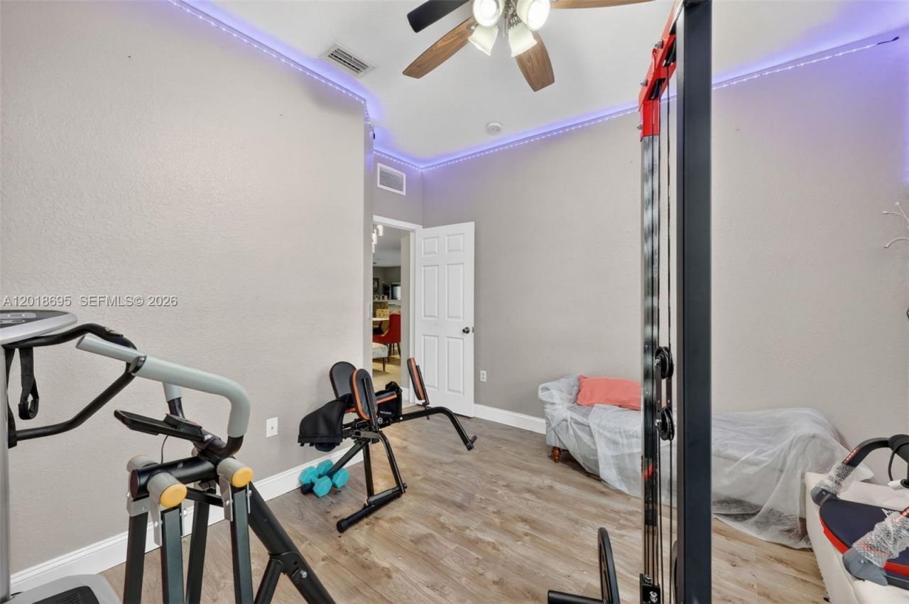 3985 NE 15th St , Homestead, FL 33033 Photo
