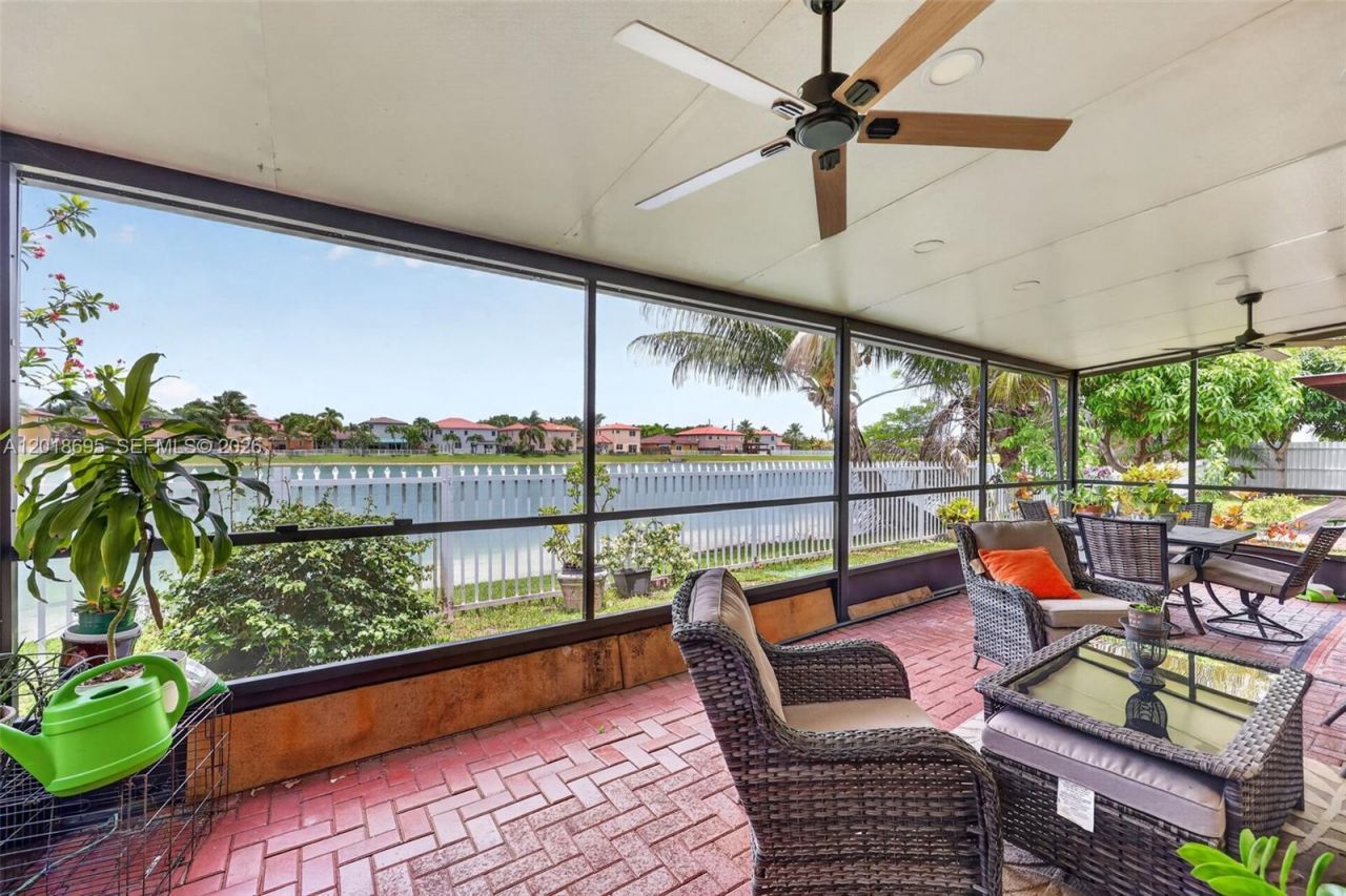 3985 NE 15th St , Homestead, FL 33033 Photo
