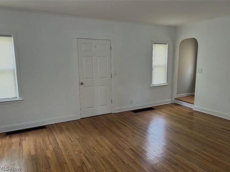 5688 Shawnee Drive, Lyndhurst, OH 44124 Photo 6