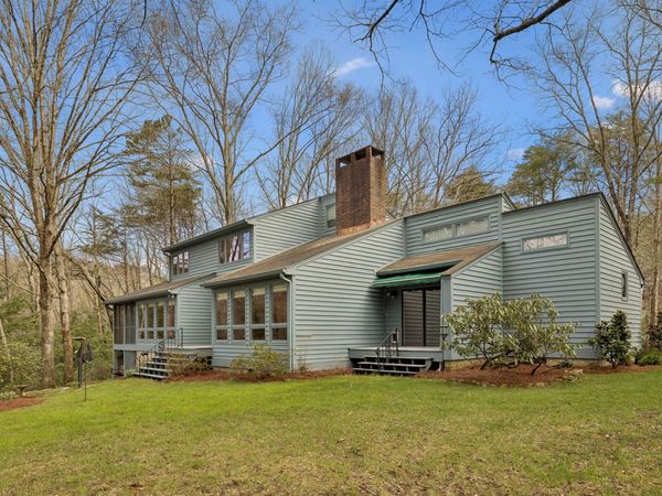 2429 Boston Branch Circle , Signal Mountain, TN 37377