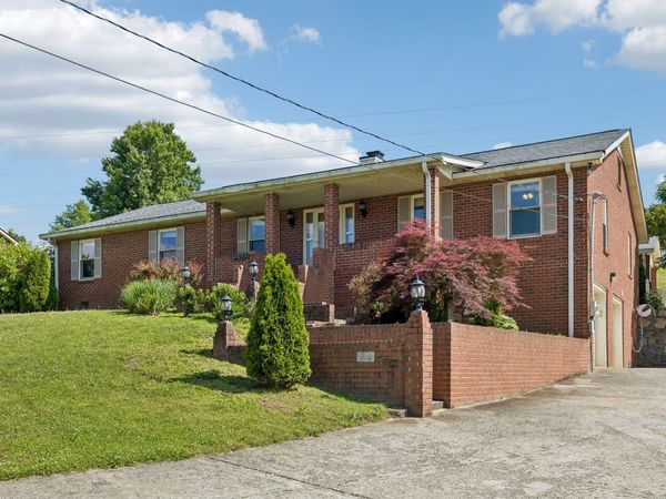 920 Kelly June Dr , Mount Juliet, TN 37122