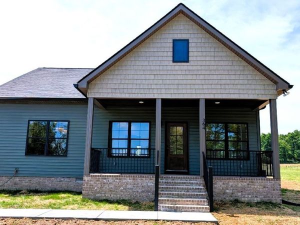 364 Clyde Wix Rd , Westmoreland, TN 37186