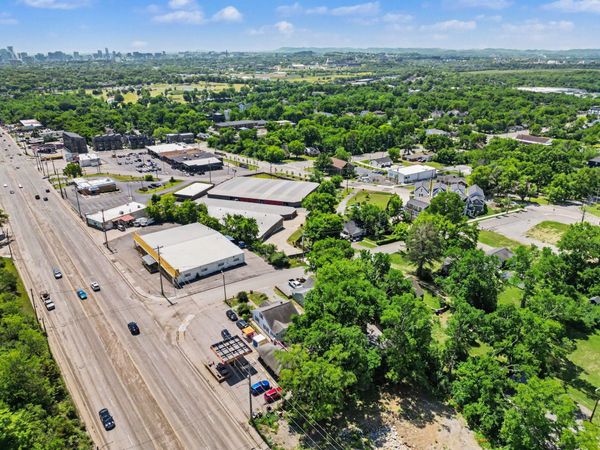 2013 Manchester Ave , Nashville, TN 37218