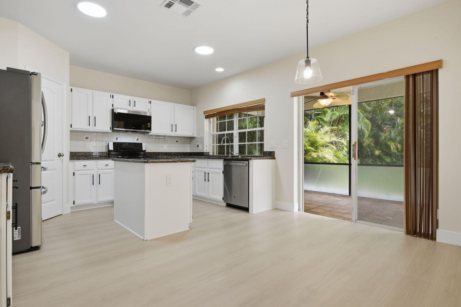 7555 Live Oak Drive, Coral Springs, FL 33065 Photo